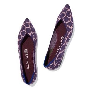 Rothy’s The Point Violet Giraffe Rare Flat